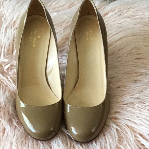 💲1 DAY SALE💲BNWOT Kate Spade Tan Pumps - Picture 2 of 4